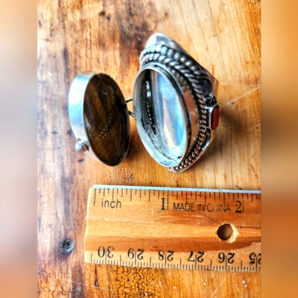 🤎New Boutique Item! Tiger Eye and Coral Gemstone "Poison" Ring💍 - Picture 10 of 14